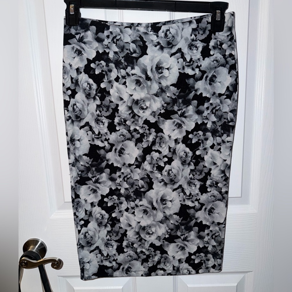 Floral midi skirt